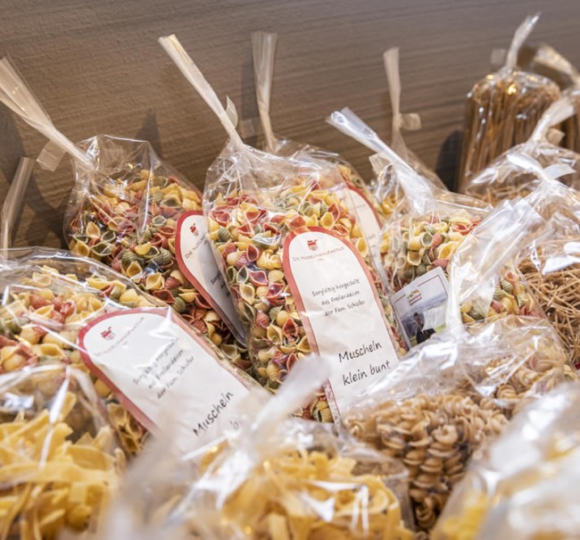 Selbstgemachte Nudeln im Dorfladen Flachau © Christian Fischbacher