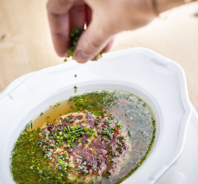 Regionale Köstlichkeiten in der Dorfalm Flachau © Christian Fischbacher