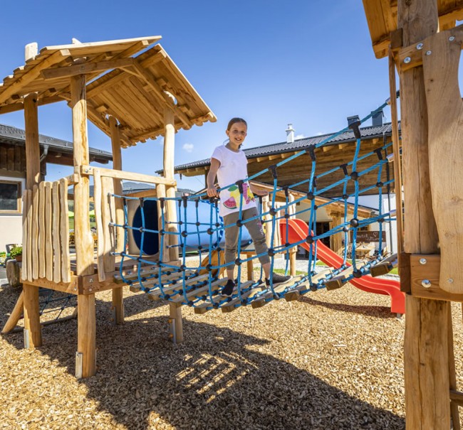 Hängebrücke zum Klettern